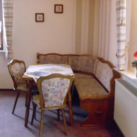 Appartement Flat In With Garden, Cleaning Included